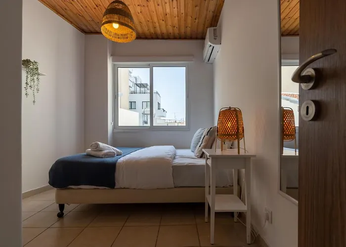 アパート Laurel 2-bedroom In ラルナカ