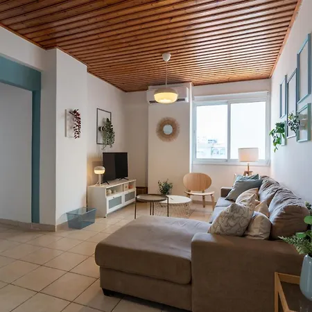 Laurel 2-bedroom In アパート *