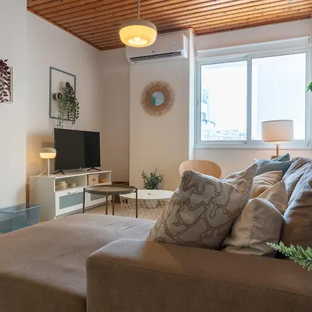 Laurel 2-bedroom In *