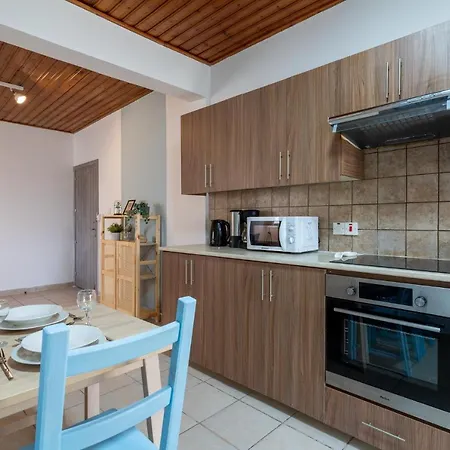 アパート Laurel 2-bedroom In ラルナカ