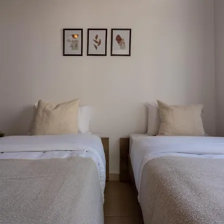 Апартаменты Laurel 2-bedroom In