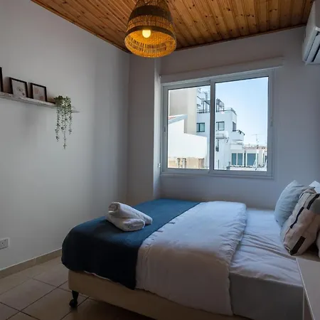 アパート Laurel 2-bedroom In *