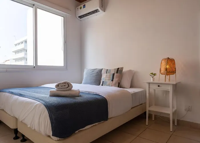 Laurel 2-bedroom In Apartmán Larnaca