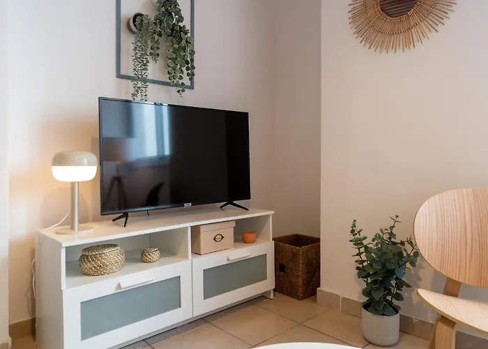 Laurel 2-bedroom In Apartmán